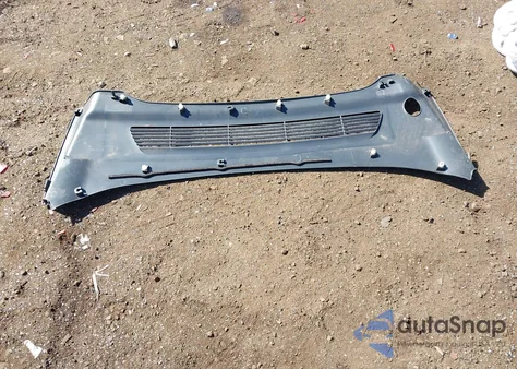 2022 Tesla Model Y Long Range Dual Motor All-Wheel Drive z USA, uszkodzony, nr VIN 7SAYGAEE5NF520411